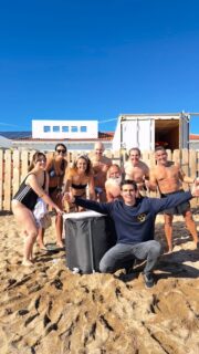 ¡Empieza el año dominando tu cuerpo y tu mente!

El 8 de febrero te invitamos a vivir una experiencia transformadora con el Método Wim Hof en Espaimar Badalona.

Un taller práctico para iniciar el año incorporando una herramienta simple, efectiva y poderosa que te ayudará a:

Combatir el estrés de forma consciente
Fortalecer tu sistema inmunológico
Ganar mayor control sobre tu sistema nervioso
Y lo mejor de todo… aprender a lidiar con el frío! 🧊

Respiraciones guiadas, enfoque mental y exposición al frío se combinan en un método científicamente probado que te conecta con tu verdadero potencial físico y mental.

No es teoría. Es toda una experiencia.

📍 Espaimar, CNB (Carrer d’Eduard Maristany, 1, 08912 Badalona, Barcelona)
📅 8 de febrero 10hrs.

¿Estás listo para salir de tu zona de confort y empezar el año con energía, claridad y resiliencia?

https://activities.wimhofmethod.com/activities/fundamentals-workshop-barcelona-emilio-garmendia/69956

#WimHofMethod #RespiraciónConsciente #GestiónDelEstrés #SistemaInmunológico #ExposiciónAlFrío #ColdExposure #RespiraSienteRinde #BienestarIntegral #Badalona #Barcelona #Biohacking #SaludYRendimiento #MindsetFuerte #emiliogarmendia